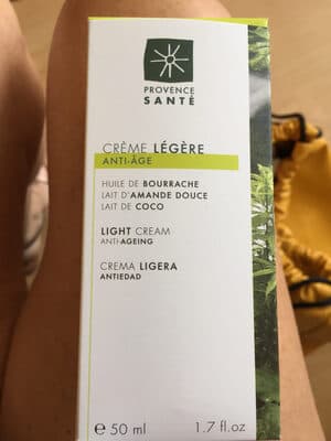 crème légère anti âge
